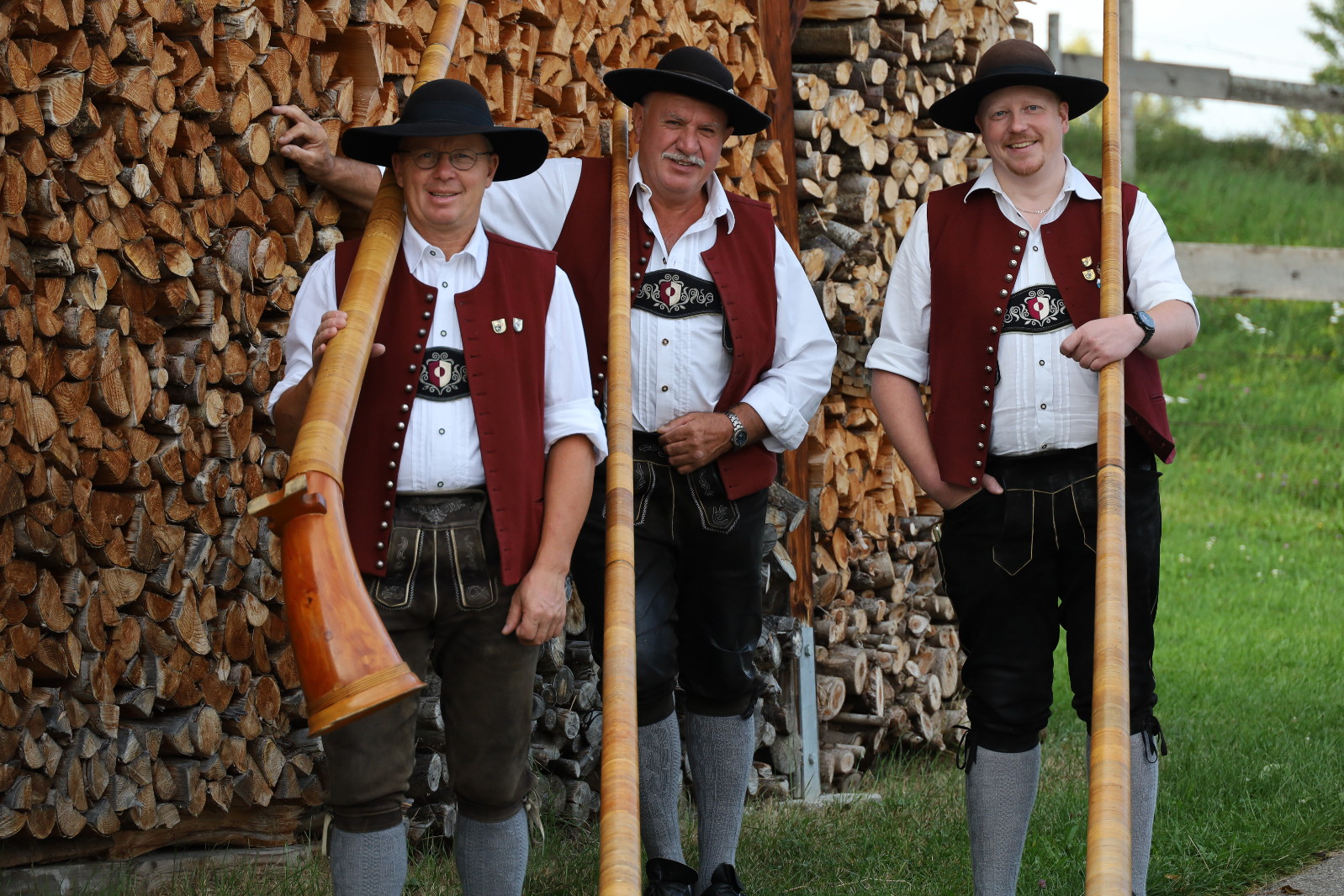 Die Alphornbläser der Musikkapelle Mittelberg-Faistenoy